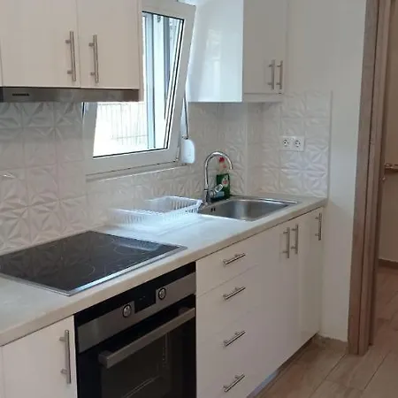 Sunshine Apartment *